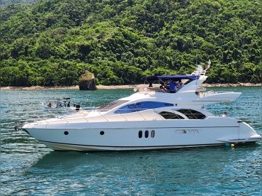 PV Sail Yachts Luxury Azimut Flybridge