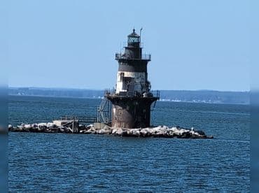 Blue Fin IV Lighthouse Cruises and Eco Tours