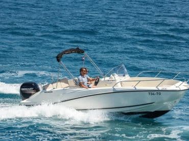 Deboto Boats – Quicksilver 675