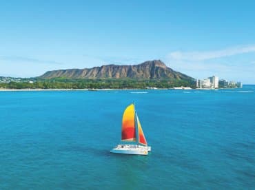 Sailing towards Diamond Head