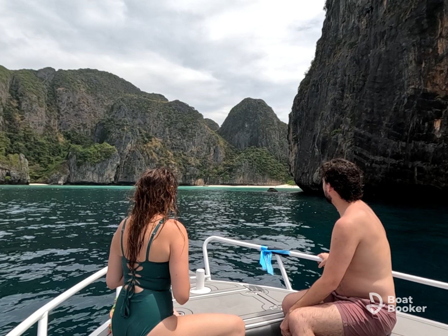Sharks, eels, pufferfish and bioluminescent plankton!!! Highlight of our honeymoon!