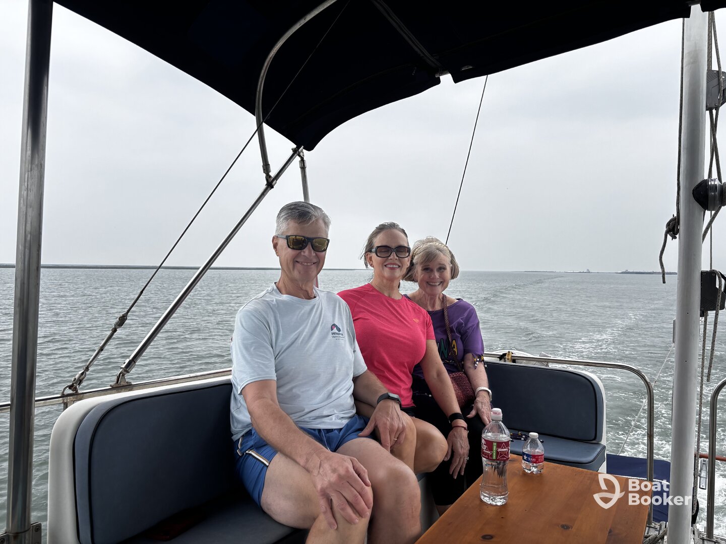 Dolphin watching on the Sarita