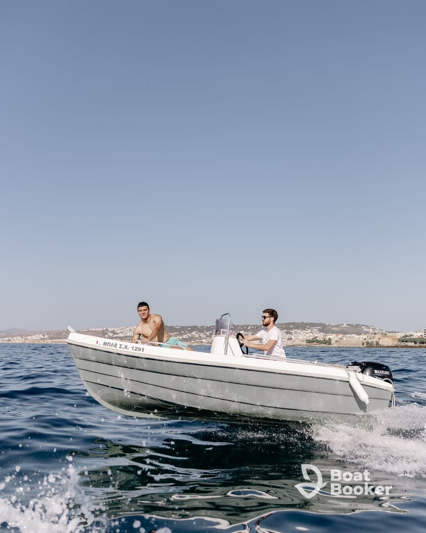 Cool boat trip in Chania