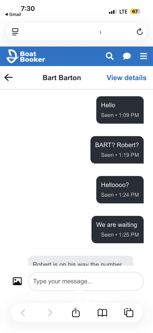 A screenshot of a messaging conversation regarding a boat booking, indicating communication delays and waiting for a person named Robert.