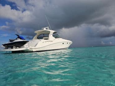 420 Searay Sundancer with Jet Ski