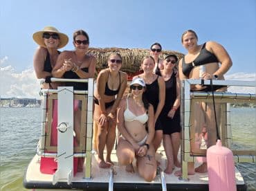 18 Guest Tiki "The Pink Flamingo" - Perdido