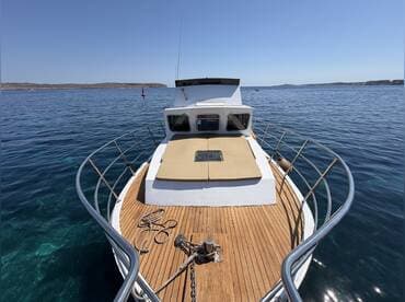 Boat charter to Comino & Gozo - Lady Emily II